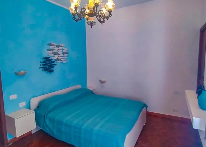 Semesterbostad La Marineria *